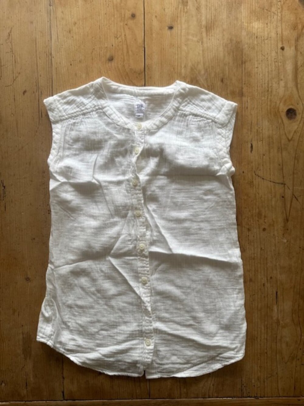 Gap Girls Sleeveless Blouse with Buttons Size M